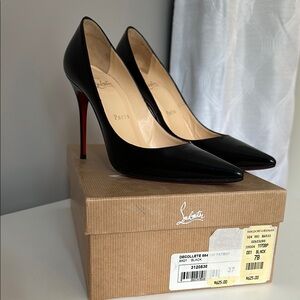Christian Louboutin Black Patent Decollete 554